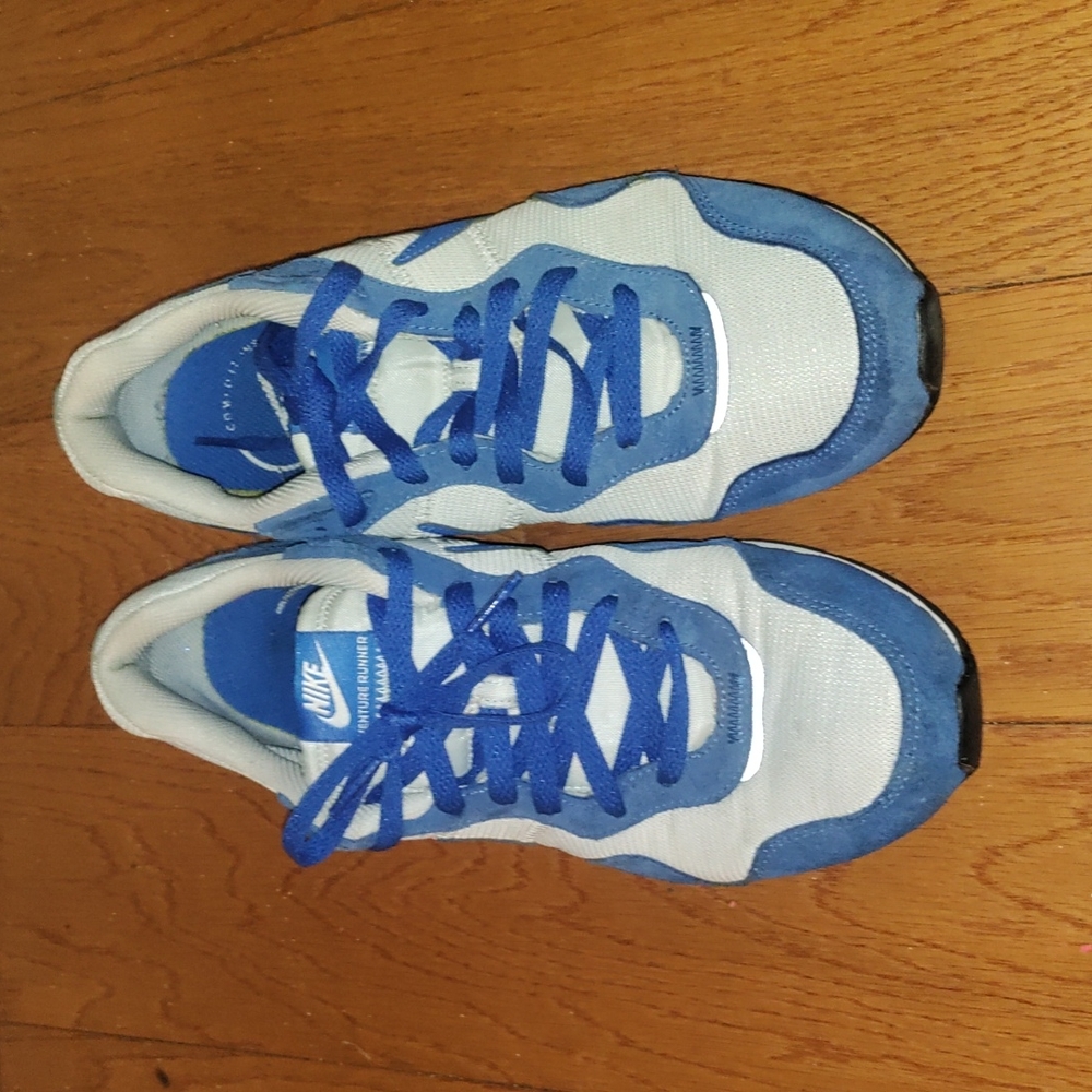 Size 9 - Nike Venture Runner Game Royal